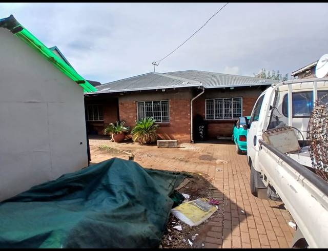 3 BEDROOM HOUSE FOR SALE IN ELSBURG